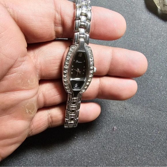 Princess Ladies Quartz Watch Silver Tone Diamond Bezel  Black Dial Working - Picture 3 of 9